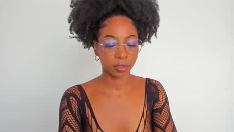 Snapshot of amatiistur chatting on January 2025 06:58:02 PM Tammy online show from January 2025 06:58:02 PM