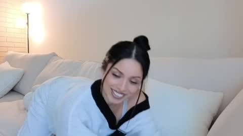 amaya_floress online show from May 2026 12:55:02 PM
