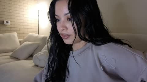 amaya_floress online show from May 2026 07:37:02 AM