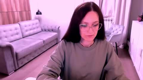 Snapshot of amazingeyes89 chatting on April 2026 02:21:01 PM Izza online show from April 2026 02:21:01 PM