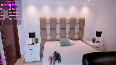 ambarcoxx online show from April 2026 11:11:01 AM