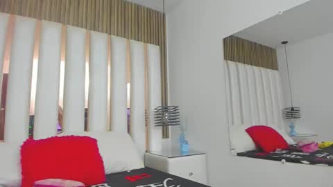 AmbarGills online show from January 2026 01:04:02 PM