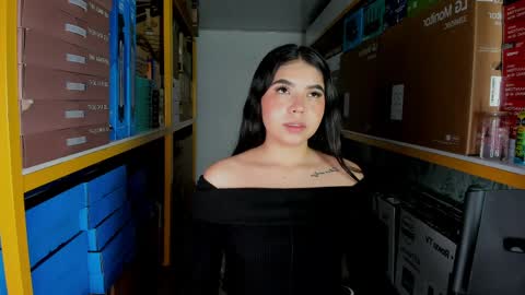 Ambarina  online show from May 2026 11:40:01 AM