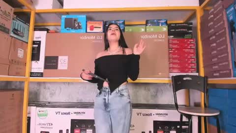 Ambarina  online show from May 2026 11:39:02 AM