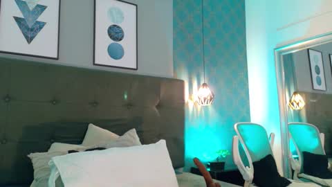 Ambar  online show from February 2026 01:10:01 PM