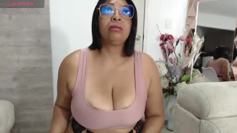  Amber Sofhia  online show from May 2026 09:33:01 PM