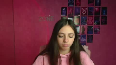 Snapshot of amber__r chatting on April 2026 05:21:01 AM Amber online show from April 2026 05:21:01 AM
