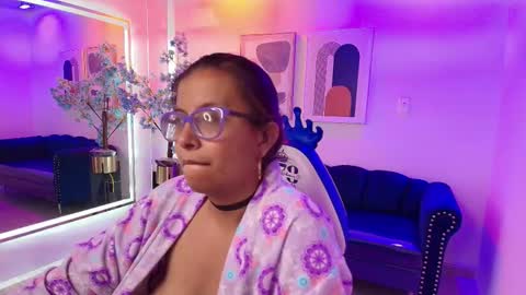 Snapshot of amber__rouge chatting on February 2026 04:32:01 PM amber__rouge online show from February 2026 04:32:01 PM