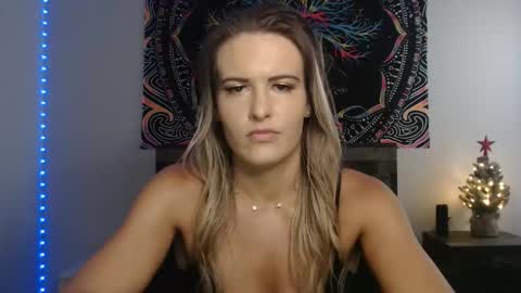 Snapshot of amber__xoxo chatting on November 2025 03:12:02 PM Amber online show from November 2025 03:12:02 PM