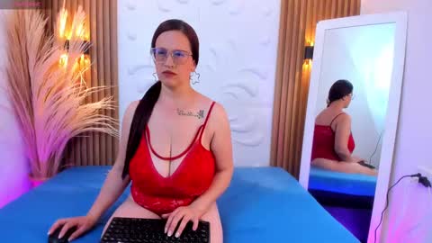 MIA online show from November 2025 02:33:01 AM