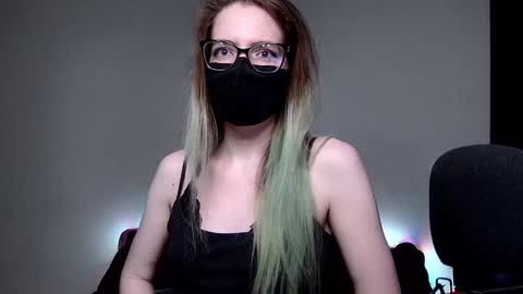 Snapshot of amber_candyfloss chatting on December 2024 01:51:01 AM Amber non-nude model online show from December 2024 01:51:01 AM