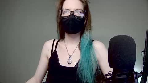 Snapshot of amber_candyfloss chatting on February 2025 10:44:02 PM Amber non-nude model online show from February 2025 10:44:02 PM