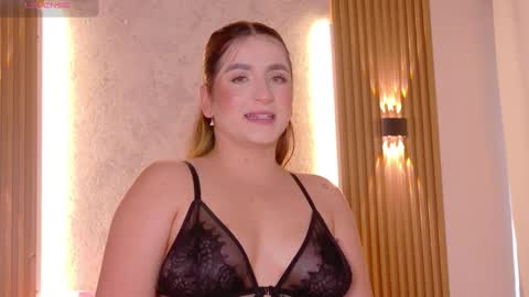 Snapshot of amber_gibsson2 chatting on February 2026 01:59:01 PM Amber online show from February 2026 01:59:01 PM