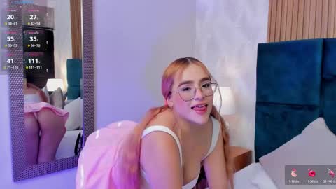 Emily online show from December 2025 06:37:02 PM