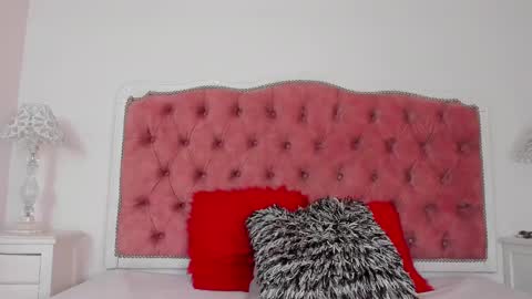 julieta  online show from September 2025 12:26:01 PM