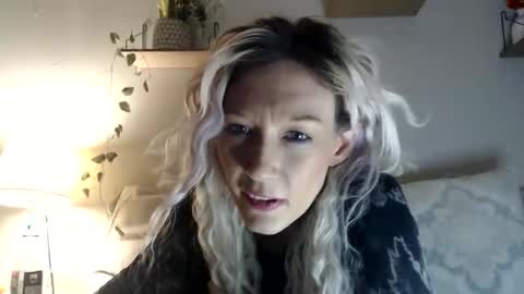 Kaligirll online show from February 2026 05:50:02 AM