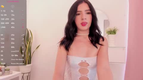 Amber online show from February 2025 08:44:02 PM