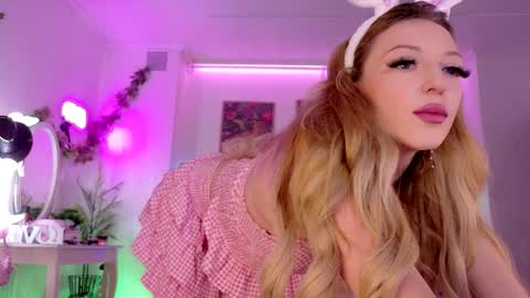 Snapshot of ambermilana chatting on March 2026 05:41:02 AM ambermilana online show from March 2026 05:41:02 AM