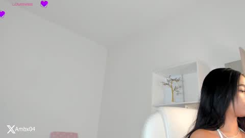 Amber online show from September 2025 07:35:01 PM