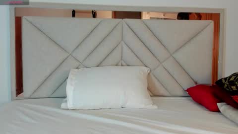 amberqueenx1 online show from February 2026 12:11:01 PM