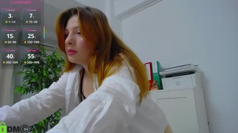 AmberRosewood online show from April 2026 04:01:01 AM