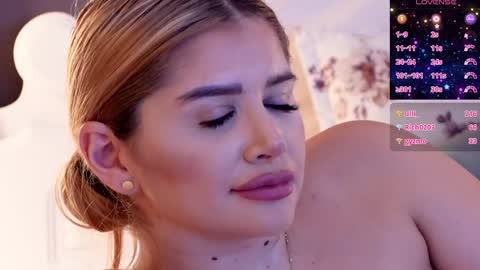 Snapshot of amberseyes chatting on December 2024 02:39:01 PM Amberseyes online show from December 2024 02:39:01 PM