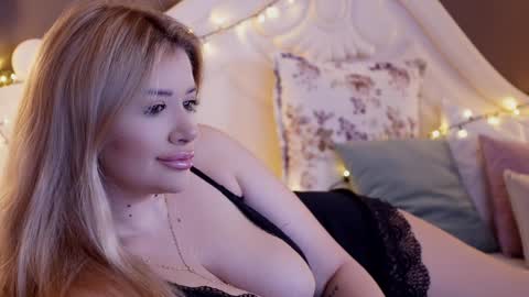 Snapshot of amberseyes chatting on December 2024 09:59:02 AM Amberseyes online show from December 2024 09:59:02 AM