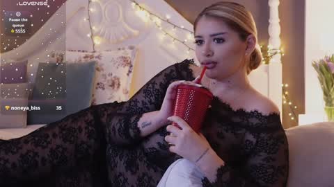 Snapshot of amberseyes chatting on January 2025 07:08:01 AM Amberseyes online show from January 2025 07:08:01 AM