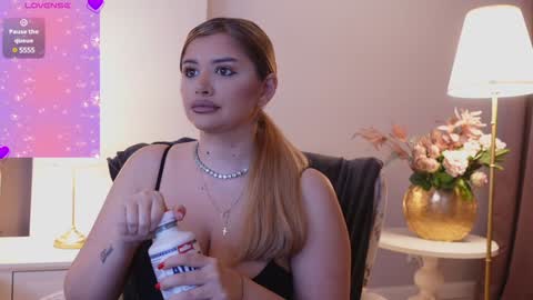 Snapshot of amberseyes chatting on February 2025 09:41:01 AM Amberseyes online show from February 2025 09:41:01 AM