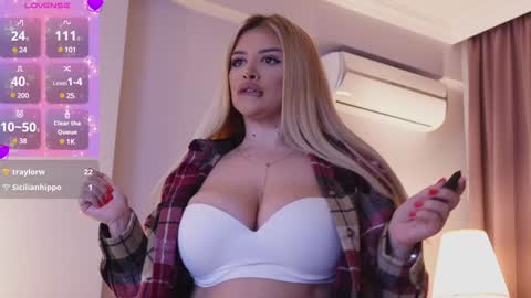 Snapshot of amberseyes chatting on February 2025 05:52:01 AM Amberseyes online show from February 2025 05:52:01 AM