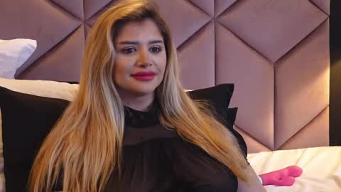 Snapshot of amberseyes chatting on February 2025 12:32:01 PM Amberseyes online show from February 2025 12:32:01 PM