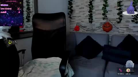 Snapshot of amberthomsonn chatting on November 2025 03:52:02 AM Amber online show from November 2025 03:52:02 AM