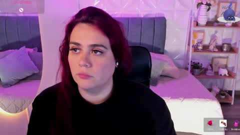 Snapshot of amberthomsonn chatting on April 2026 08:57:01 PM Amber online show from April 2026 08:57:01 PM