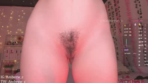 IG - TW Amberw c online show from October 2025 12:26:01 PM