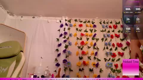 Snapshot of amberxoxhoney chatting on November 2025 02:24:02 AM Amber Honey online show from November 2025 02:24:02 AM