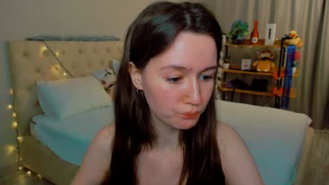 Snapshot of ameli_moon chatting on December 2024 05:51:02 PM Eileen online show from December 2024 05:51:02 PM