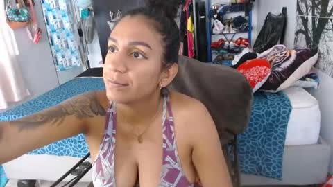 amelia  online show from March 2025 03:48:02 PM