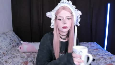 Amelia online show from February 2025 10:04:01 AM