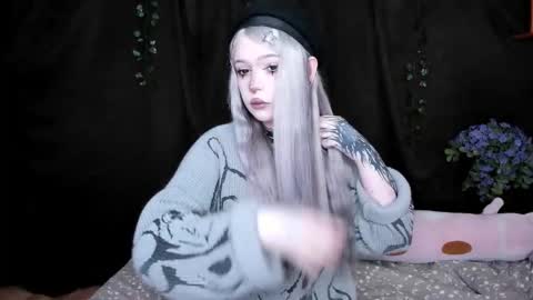 Snapshot of amelia__miller chatting on December 2025 12:21:02 PM Amelia online show from December 2025 12:21:02 PM