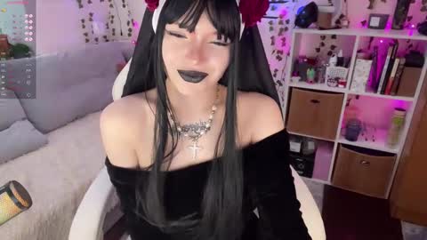 Amelia Aley  online show from February 2025 09:35:01 AM