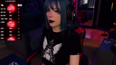 Amelia Aley  online show from September 2025 08:59:02 AM