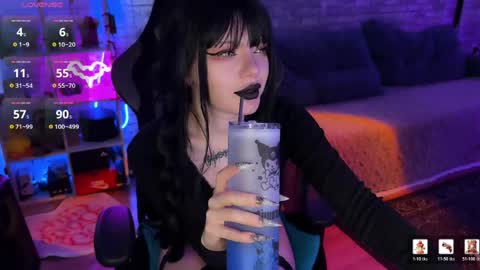 Amelia Aley  online show from April 2026 10:06:01 AM