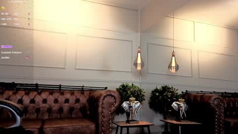 AMELIA online show from October 2025 08:20:01 PM