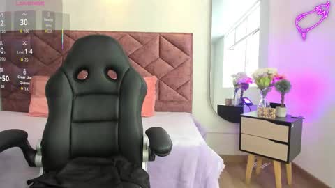 amelia_fry online show from September 2025 08:25:01 PM