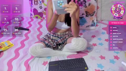 Snapshot of amelia_petite chatting on December 2024 09:09:02 PM Amelia online show from December 2024 09:09:02 PM