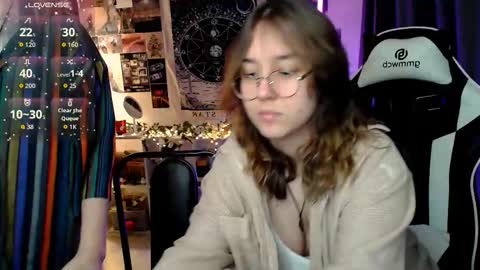 Amelia online show from September 2025 07:43:01 AM