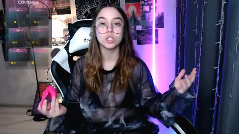 Snapshot of ameliameadd chatting on April 2026 12:28:02 PM Amelia online show from April 2026 12:28:02 PM