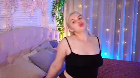 Snapshot of ameliawells chatting on June 2026 02:36:02 AM Amelia online show from June 2026 02:36:02 AM