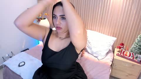 Snapshot of amelie_x chatting on January 2025 05:31:01 PM Amelie online show from January 2025 05:31:01 PM