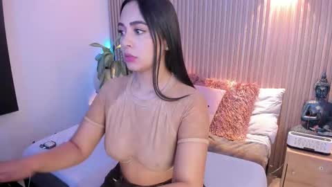 Snapshot of amelie_x chatting on September 2025 12:08:02 PM Amelie online show from September 2025 12:08:02 PM